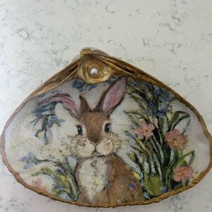 Easter bunny decoupage shell